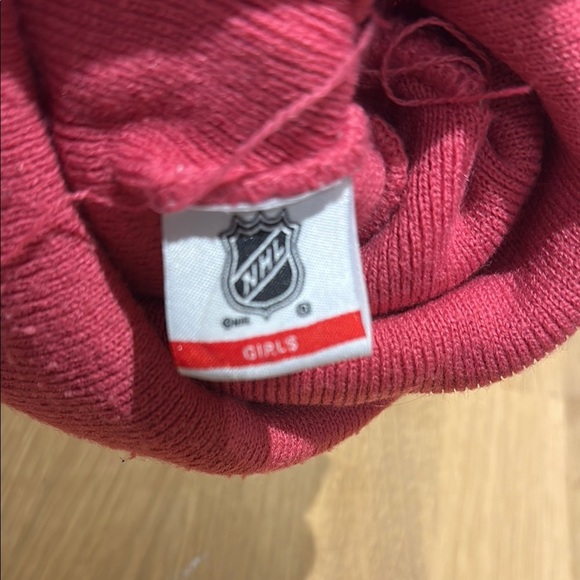 Rockets hockey Red and White Pom-Pom Beanie Hat - Picture 7 of 7